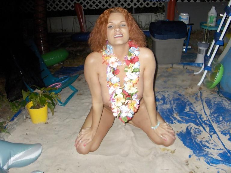 14P Sexy Redhead Amateur Milf Wife Mature with hot Body & Tits