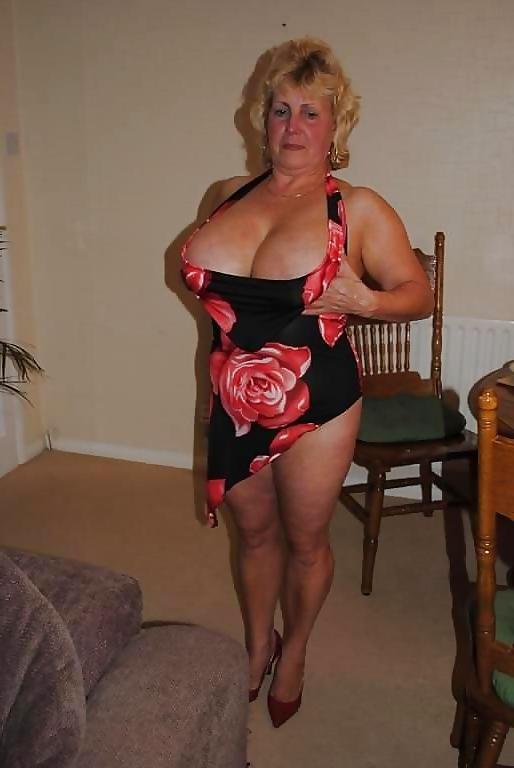 25P Amateur grannies