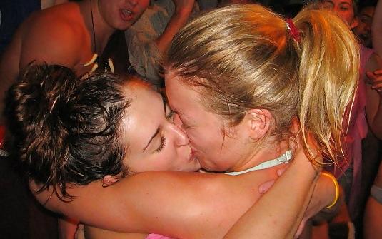25P College teens amateur lesbian love