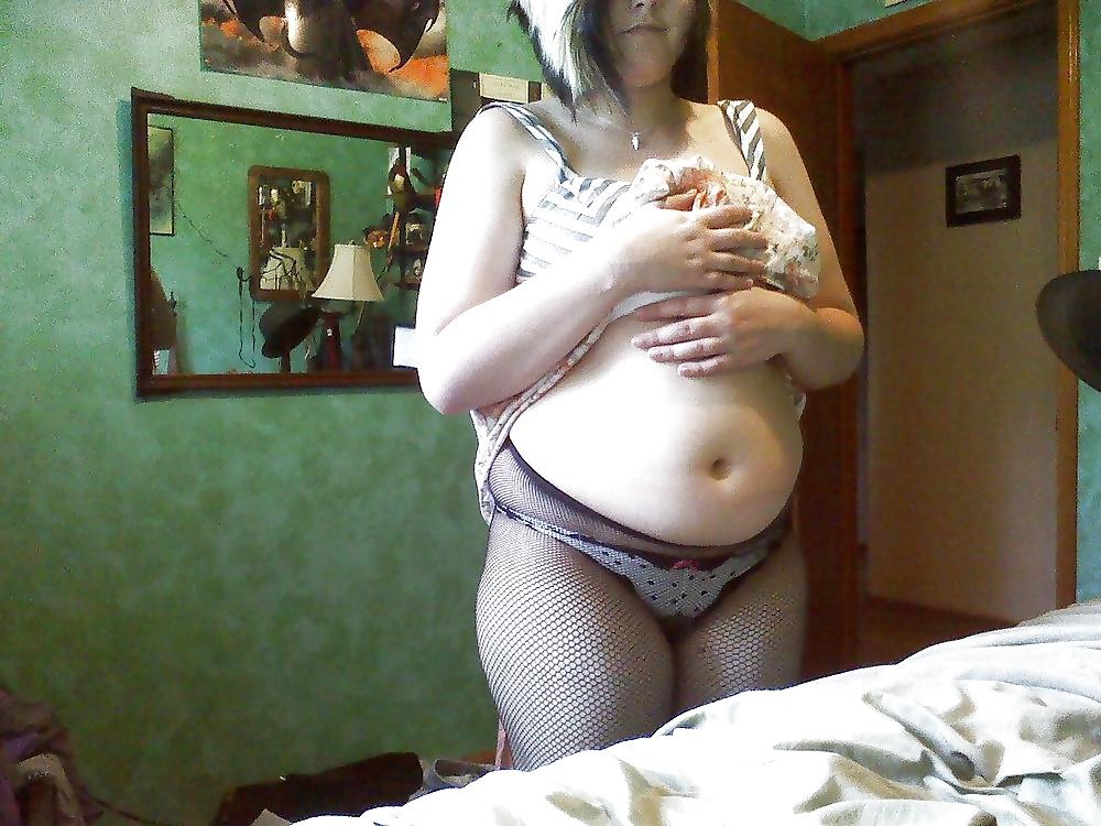 25P Chubby Amateur Teen