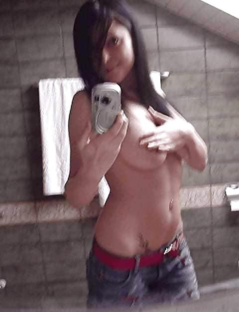 25P Amateur teens girl  - tits - 4