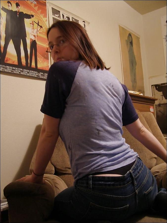 25P Clio Lune - Busty amateur