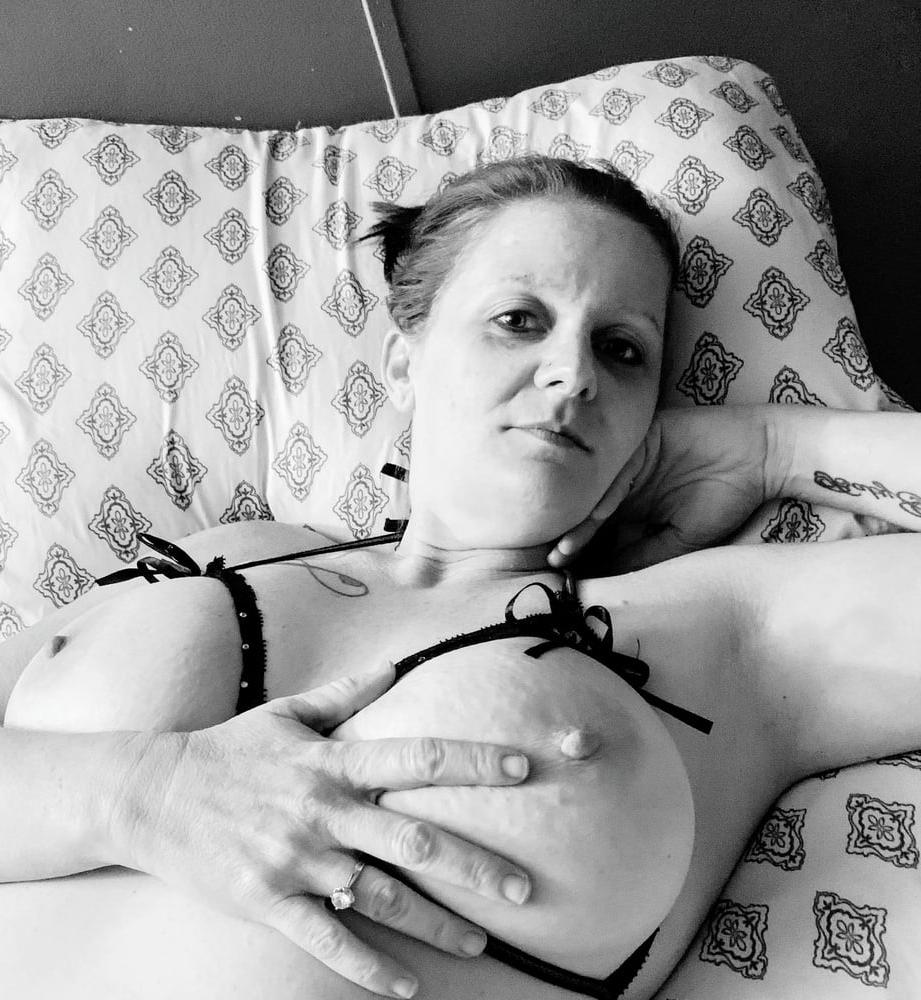 25P Online Whore #0021
