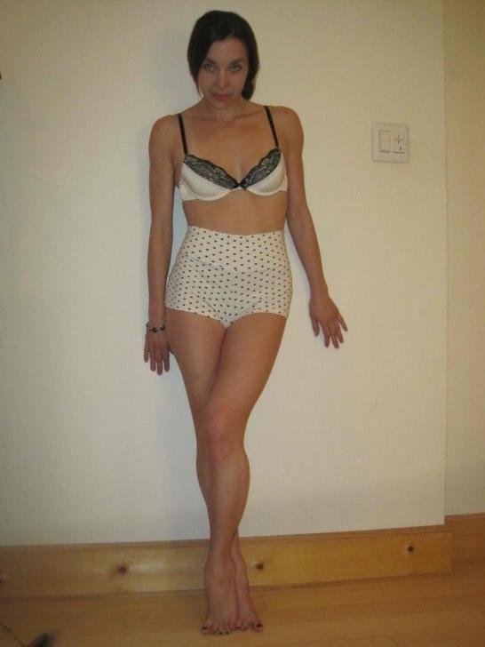 25P Horny MILF