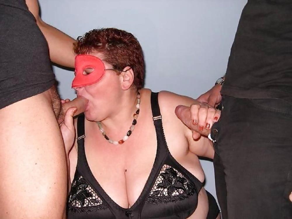 25P OLDER LADIES LIKE SUCKING COCK 24