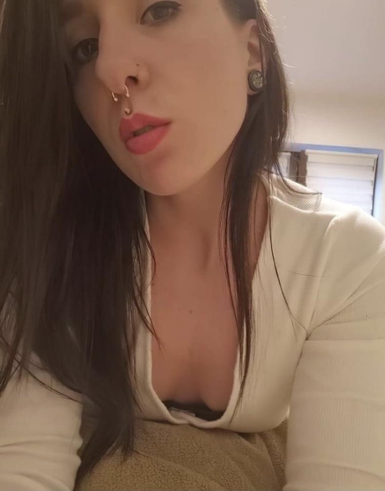 25P Tattooed Girl from Hamburg