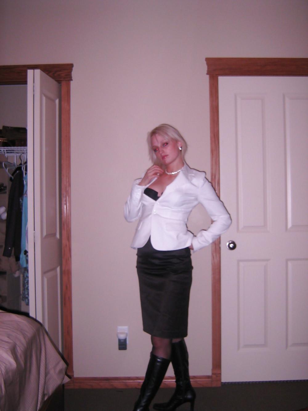 25P Blond hot sexy amateur teen
