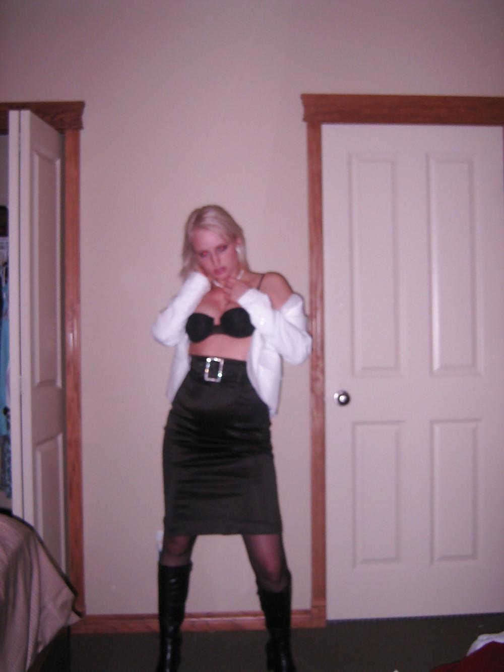 25P Blond hot sexy amateur teen
