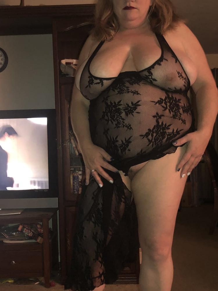 25P Wife in black