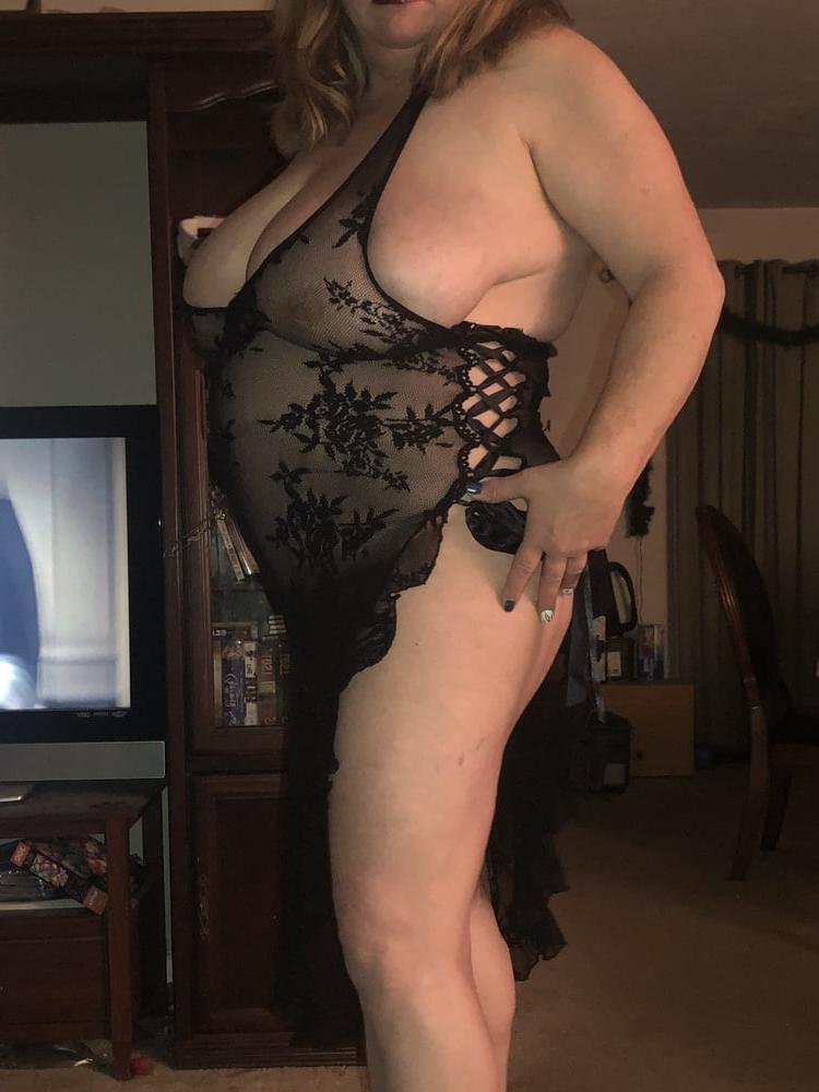 25P Wife in black