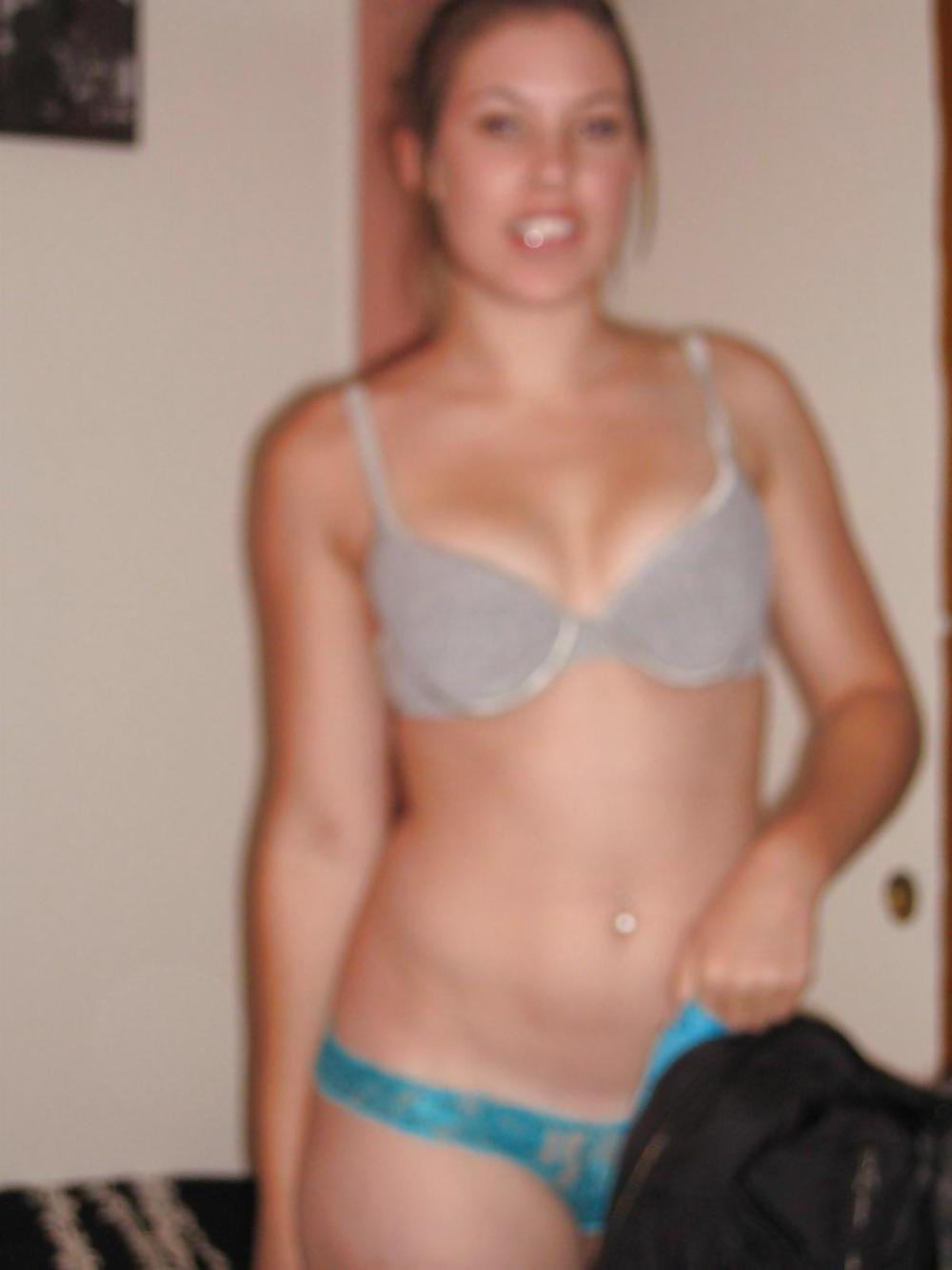 25P AMATEUR BEAUTY POSING
