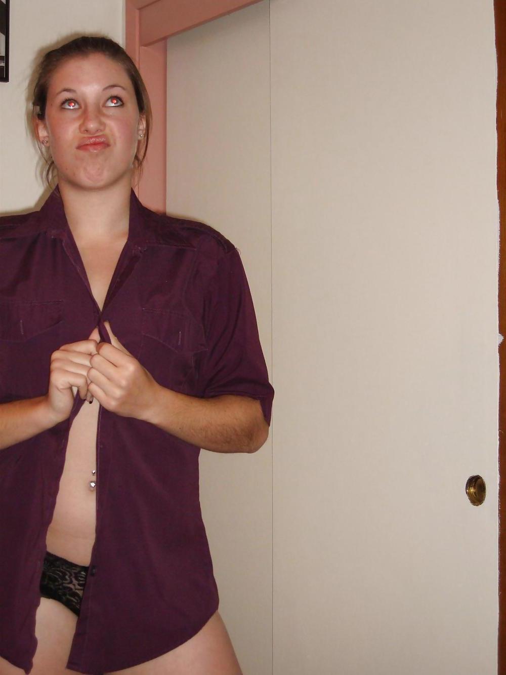25P AMATEUR BEAUTY POSING