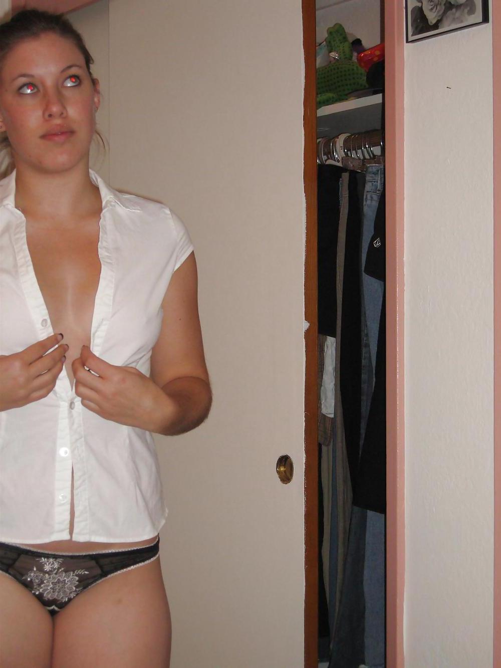 25P AMATEUR BEAUTY POSING