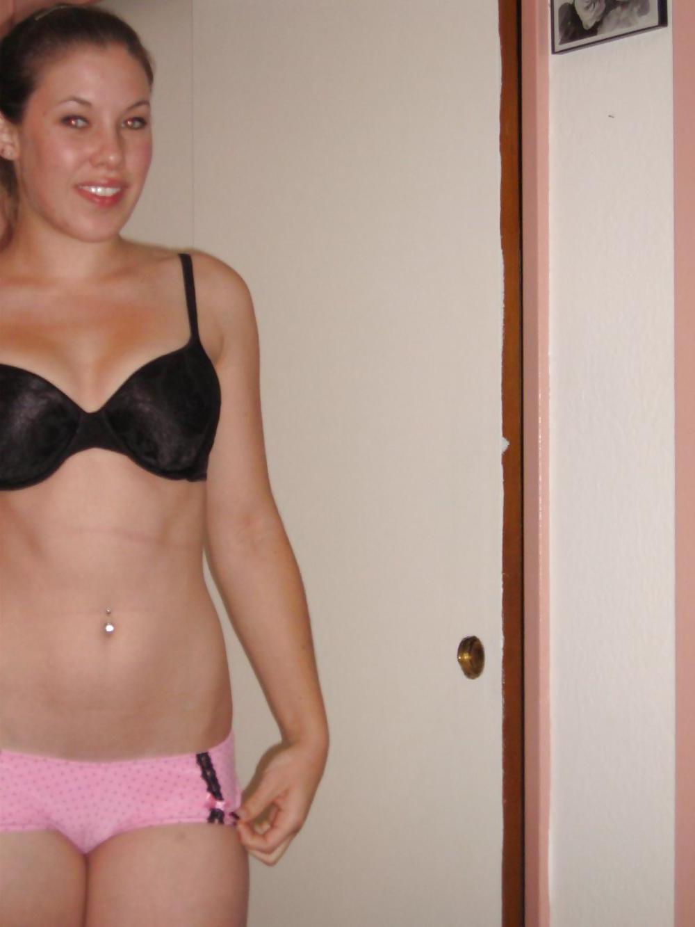 25P AMATEUR BEAUTY POSING