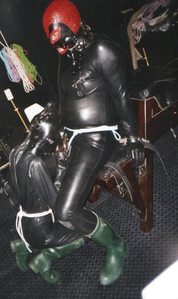 25P Amateur in Latex
