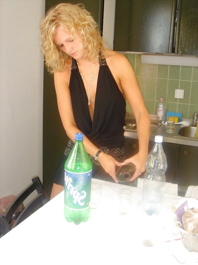 25P Curly Blonde Amateur