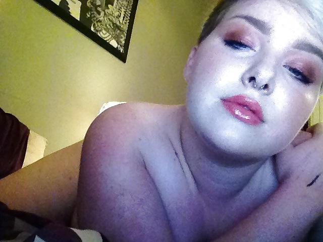 25P Amateur BBW - Short Hair.