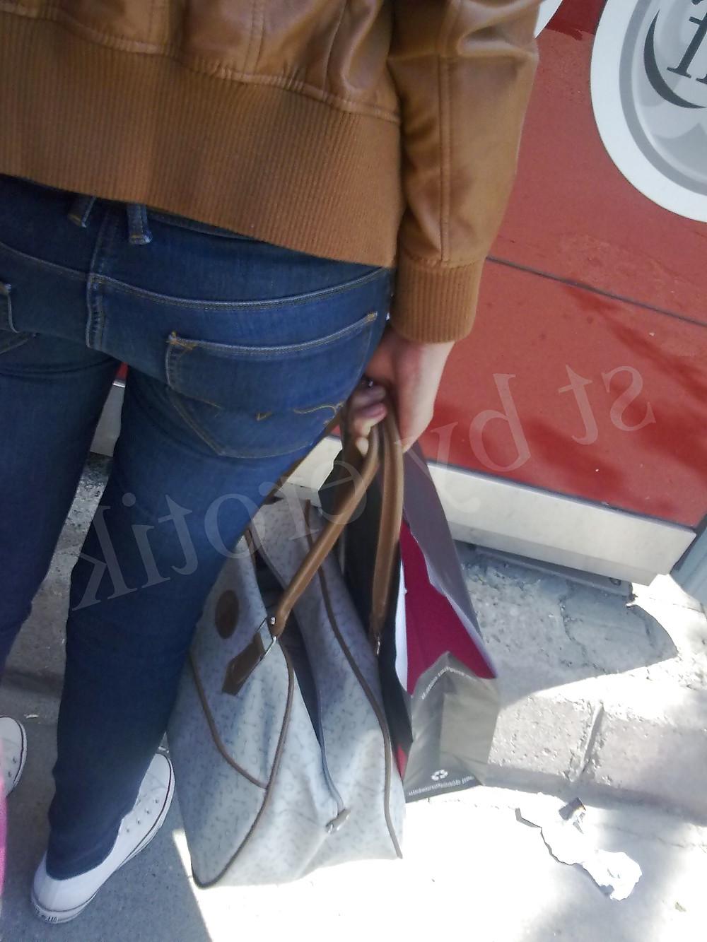 12P Turkish ass amateur
