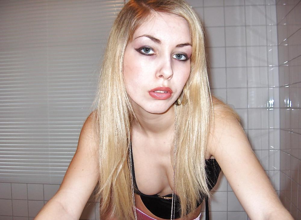 25P Blondes amateur German sexy girl