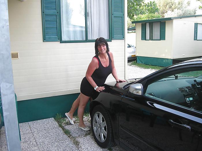 25P Sexy dutch amateur mother Marjanne from facebook