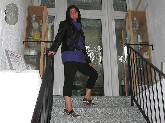 25P Sexy dutch amateur mother Marjanne from facebook