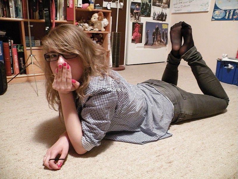 11P Amateur Nylon Feet