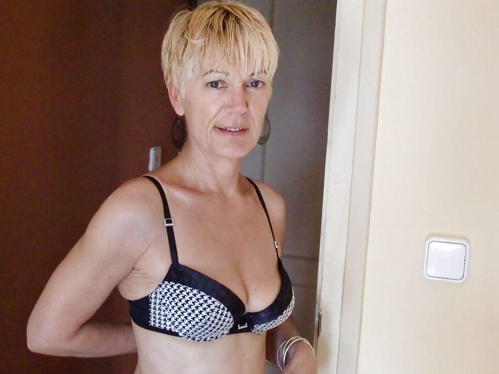 25P Mature Amateur Goddess