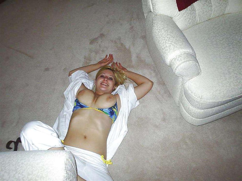 16P Amateur girls with big delicious round tits