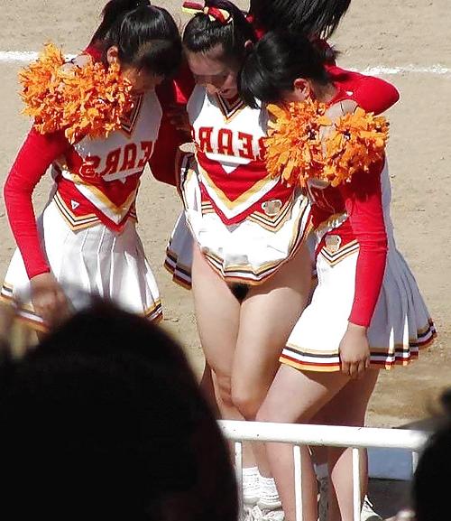 20P Amateur Upskirts 7