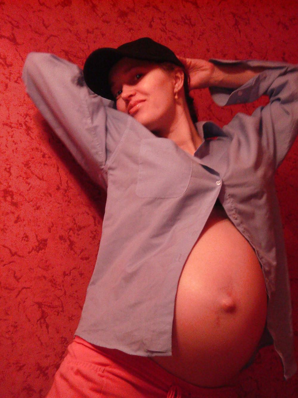 25P SLUT THROUGH THE YEARS 3: EX GF AMATEUR PREGNANT (WheelSex)