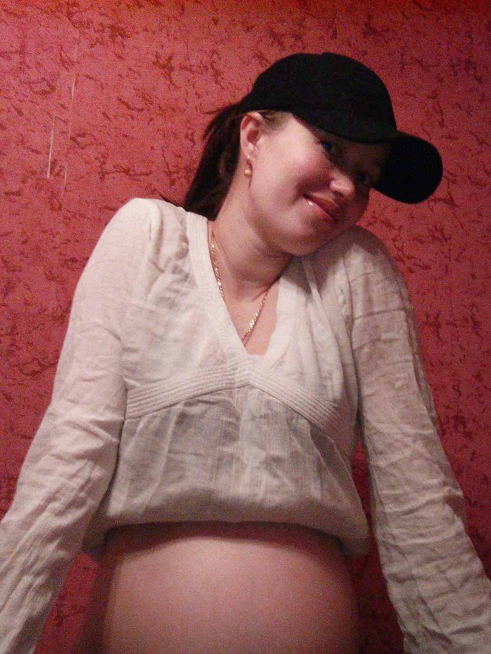 25P SLUT THROUGH THE YEARS 3: EX GF AMATEUR PREGNANT (WheelSex)