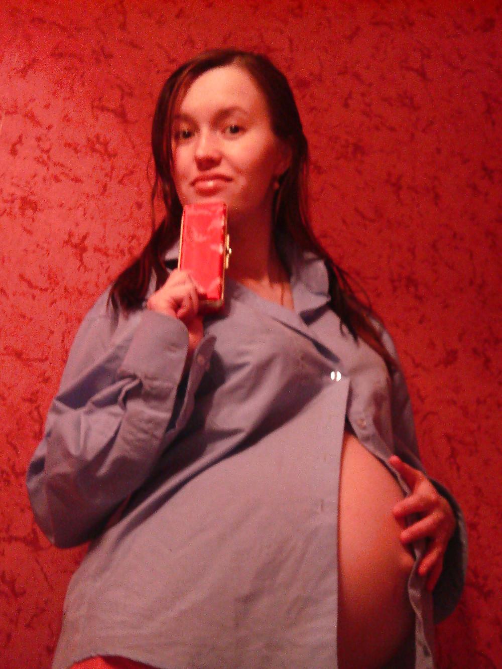 25P SLUT THROUGH THE YEARS 3: EX GF AMATEUR PREGNANT (WheelSex)