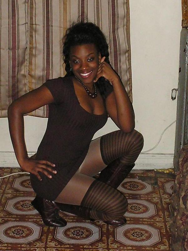 25P Leggy Ebony Amateur