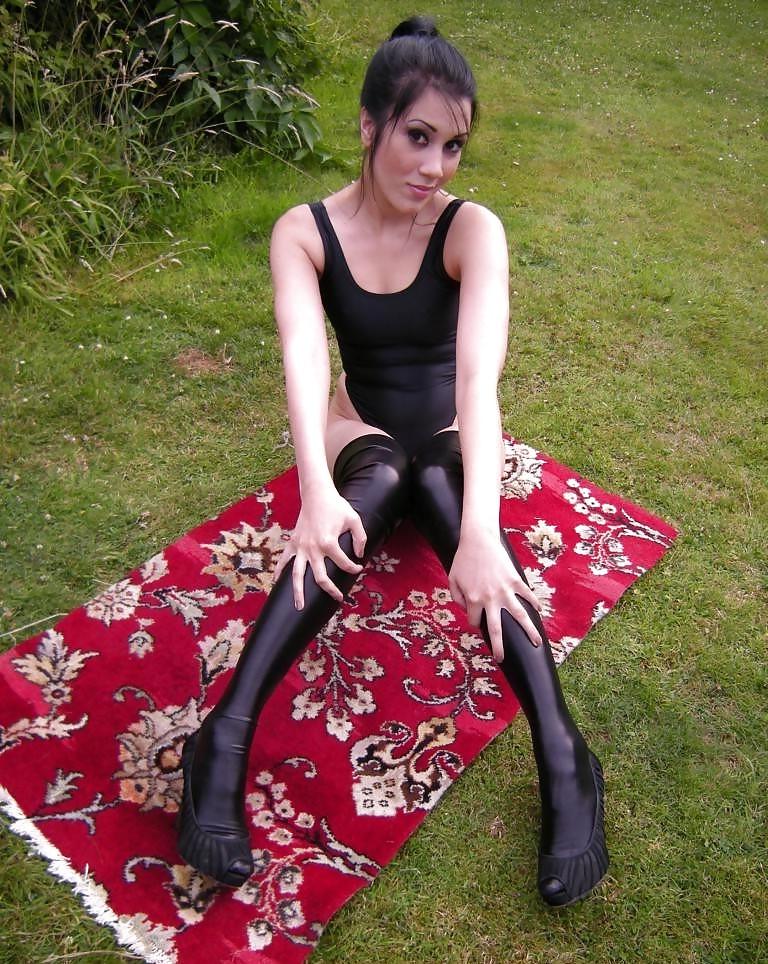 25P Amateur Spandex Model