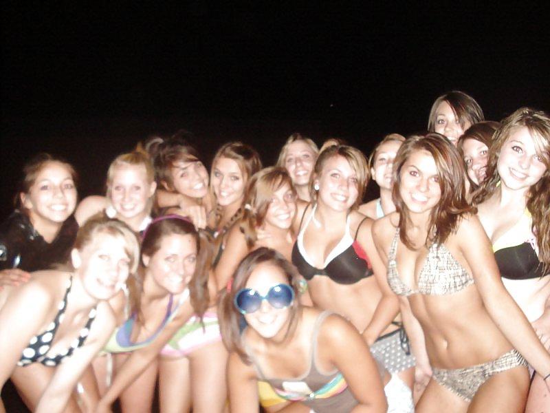 10P The Beauty of Amateur College Teens