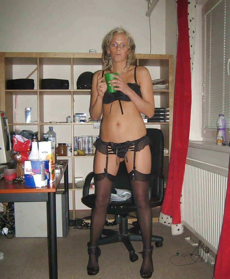 22P Blonde hottie loves anal - N. C. 