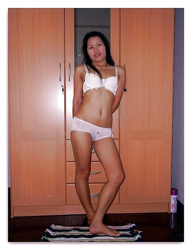 23P The Beauty of Amateur Thai Wife