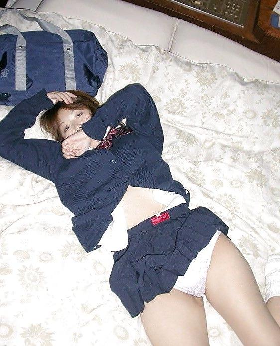 25P The Beauty of Amateur Japanese Teens 7