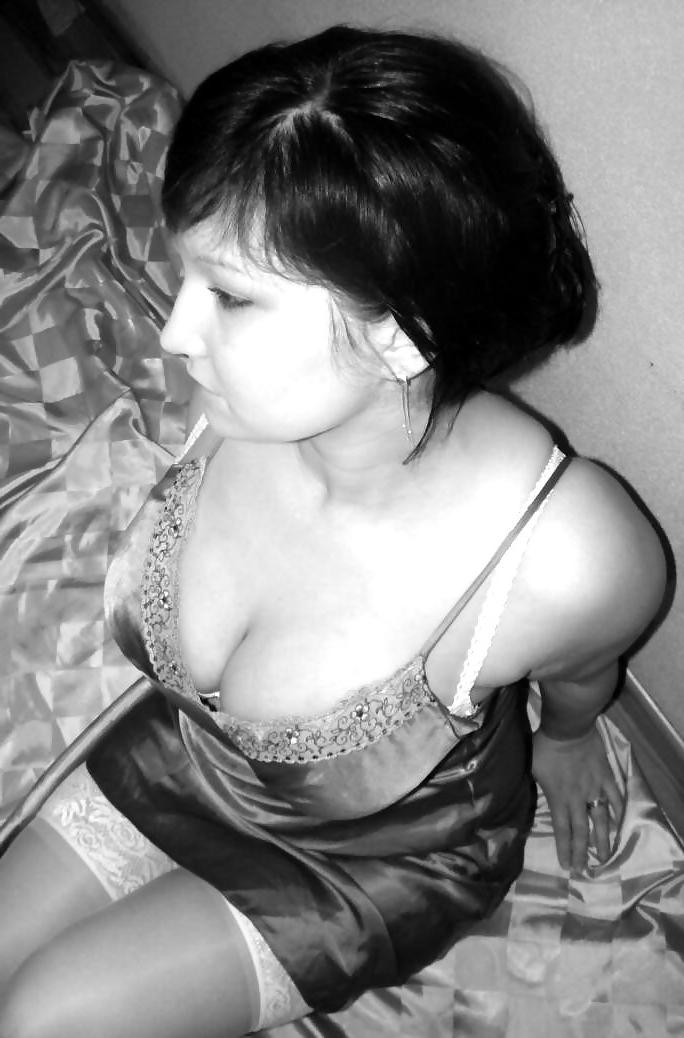 22P Busty Amateur Teens