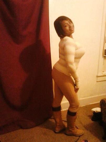 25P Mature Amateur Clothed 7