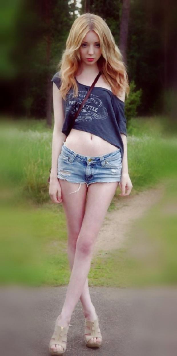 25P SEXY NAUGHTY AMATEUR TEENS BABES.