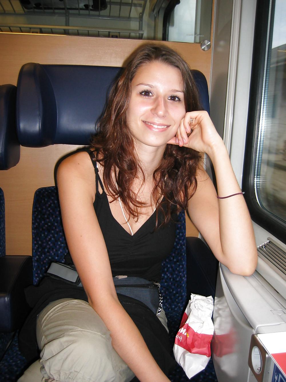 25P Nice Amateur Teens 6