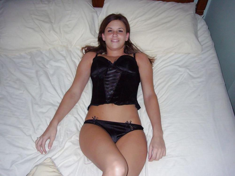 14P Hot Amateur Teen with Pretty Face and Sexy Body