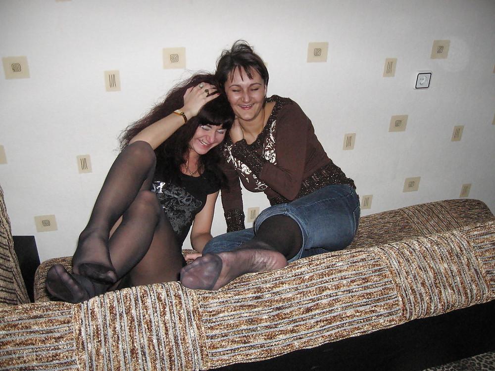 20P Amateur Young Pantyhose Feet 2