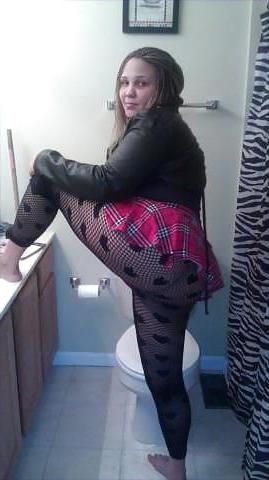 25P Mature Amateur Clothed 6