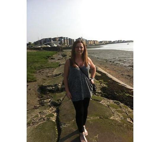 25P Mature Amateur Clothed 6