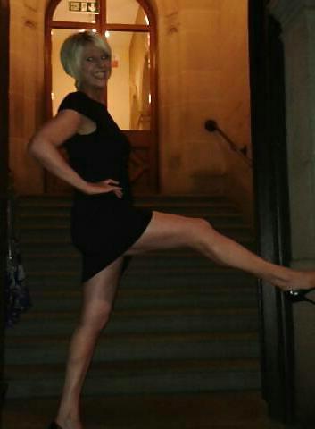 25P Mature Amateur Clothed 6