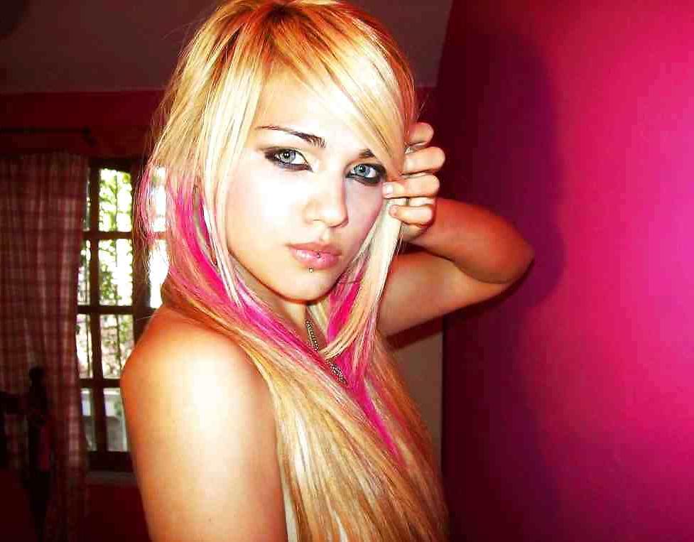 25P Amateur MIX Emo Slut by Darkko