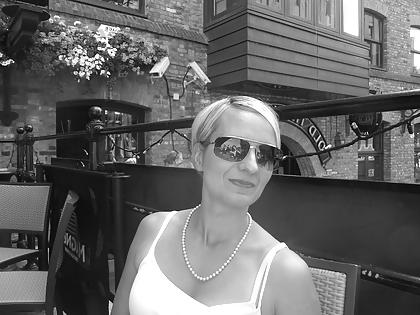 25P Amateur short hair hotties
