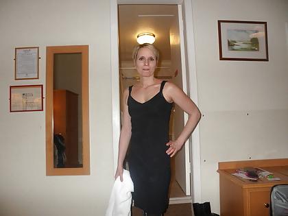 25P Amateur short hair hotties